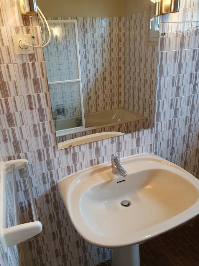 La Bourzede F3 Apartamento Langeac Exterior foto